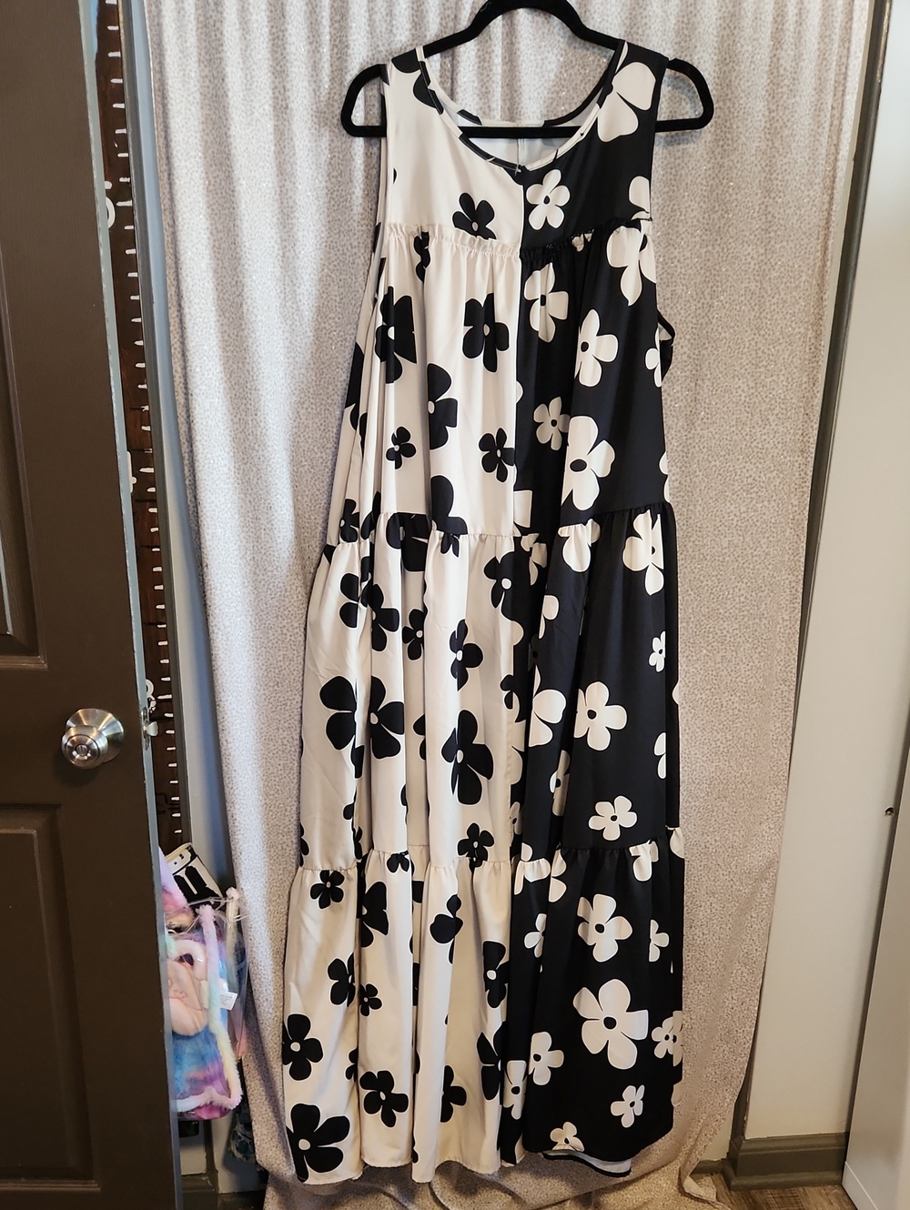 SHEIN Black and White Floral Tiered Maxi Dress